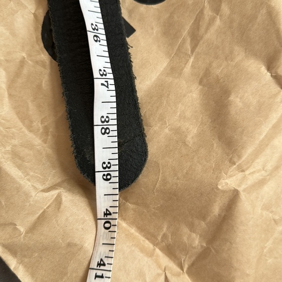 DOLCE AND GABBANA belt. - Picture 9 of 11